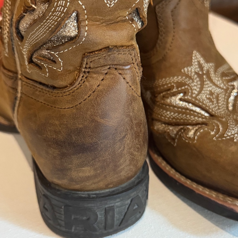 Girls Ariat Western Boots - Picture 4 of 7